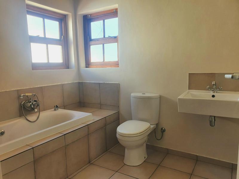 To Let 3 Bedroom Property for Rent in Woodstock Upper Western Cape